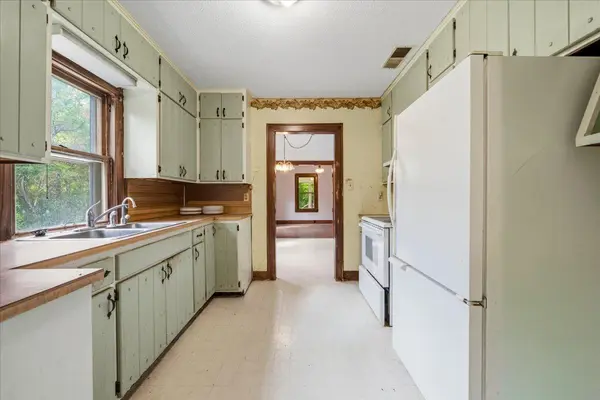 406 8th AVE E, Alexandria, MN 56308