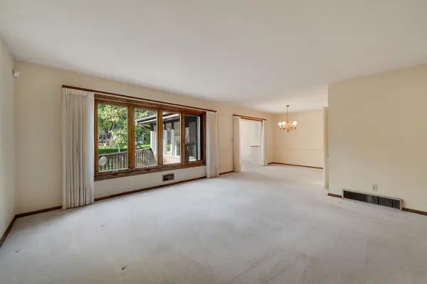 9716 Oxborough RD, Bloomington, MN 55437