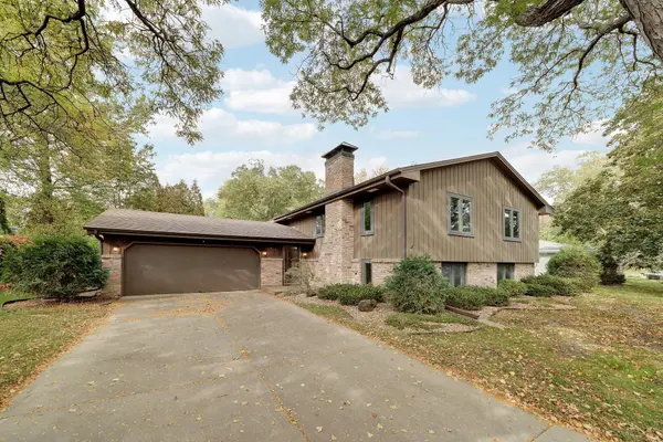 9716 Oxborough RD, Bloomington, MN 55437