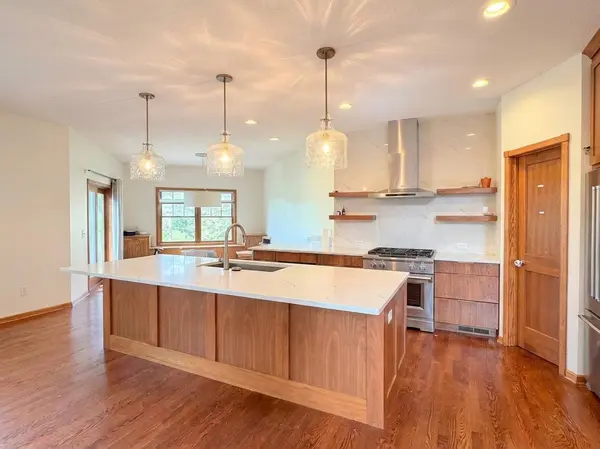 1501 Cannon Valley DR, Northfield, MN 55057