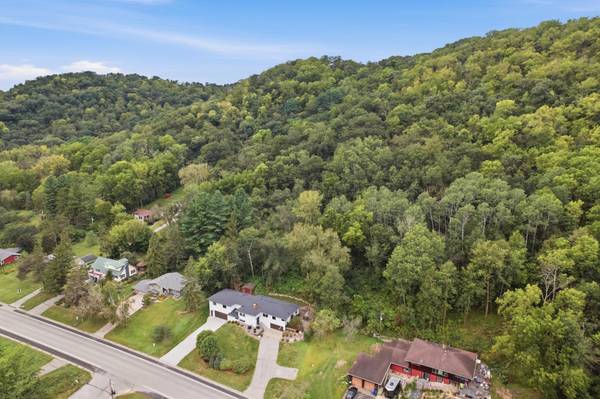 1473 Gilmore Valley RD, Winona, MN 55987