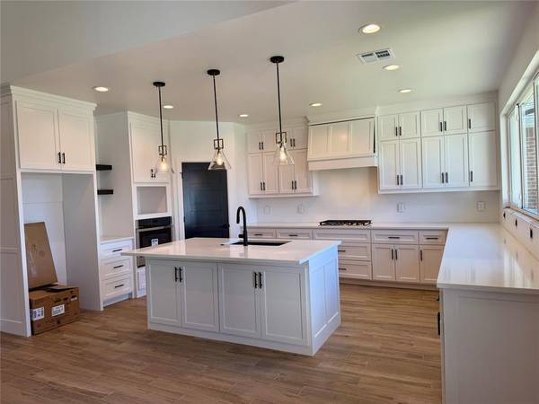 12813 Cobblestone Curve RD, Oklahoma City, OK 73142
