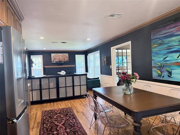 1201 Glenbrook TER, Nichols Hills, OK 73116