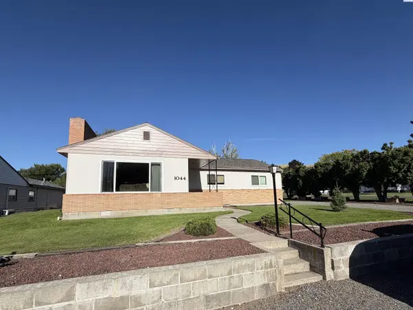1044 Sadie ST, Prosser, WA 99350