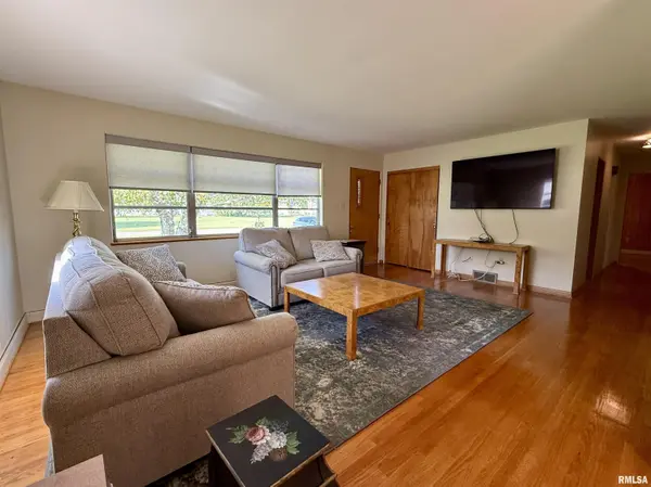 1601 JEFFERSON ST, Galesburg, IL 61401