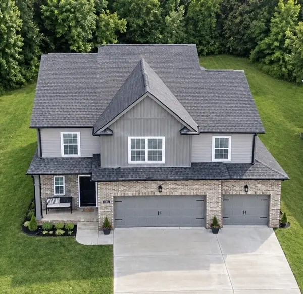 586 Pongracz Way, Clarksville, TN 37042