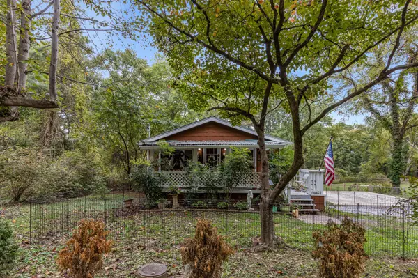 5000 Sawyer Road, Signal Mountain, TN 37377