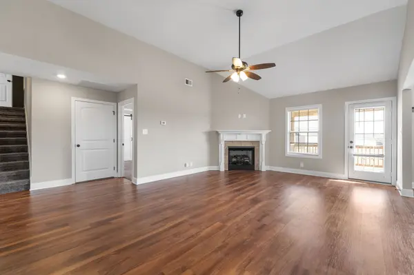 291 Crisp Ct, Clarksville, TN 37042