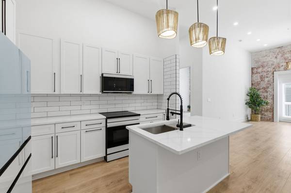 1600 10th Ave #N #104, Nashville, TN 37208