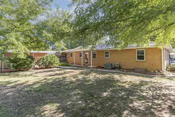 224 Greenway, Arkansas City, KS 67005