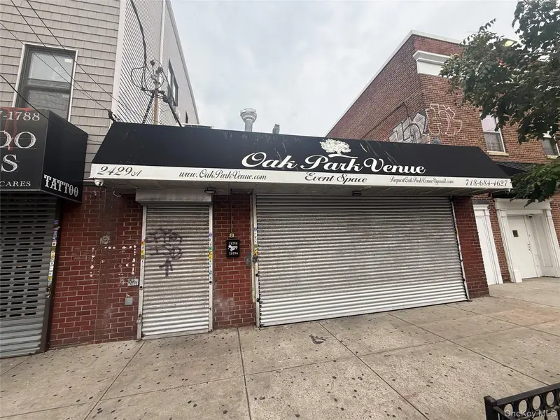 2429A E Tremont AVE, Bronx, NY 10461