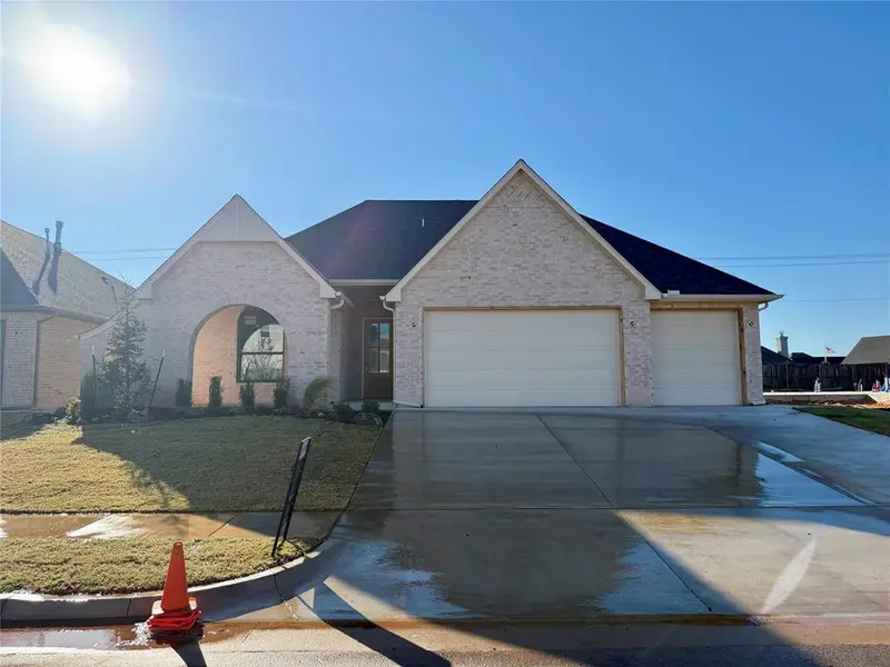 12905 Cobblestone Curve RD, Oklahoma City, OK 73142