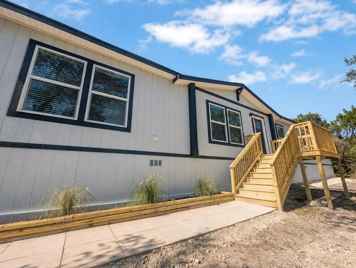 8806 Thunderbird RD, Austin, TX 78736