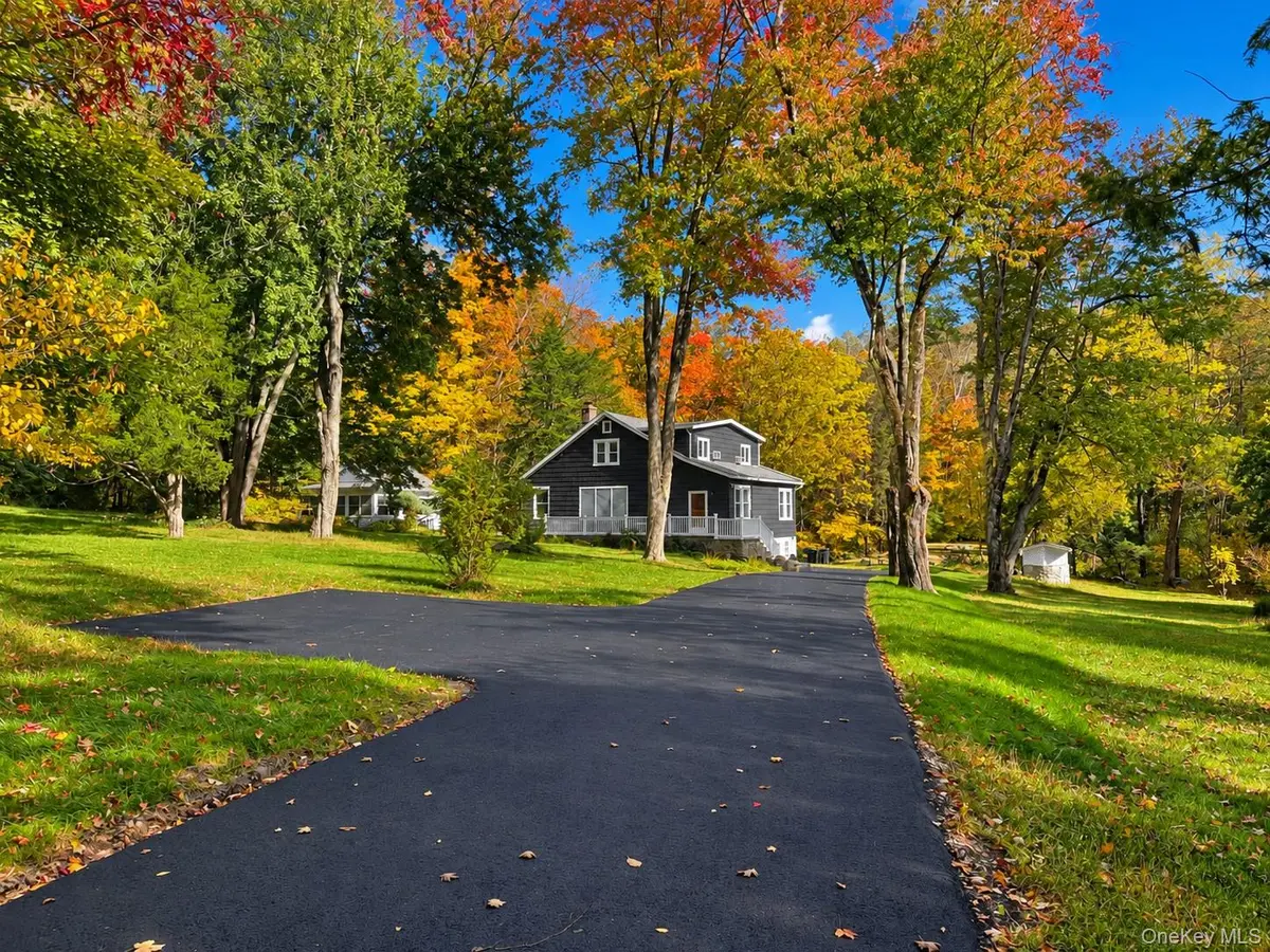 191 Bullet Hole RD, Mahopac, NY 10541