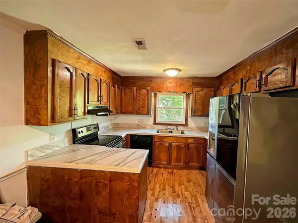 9101 Milton Morris DR, Charlotte, NC 28227