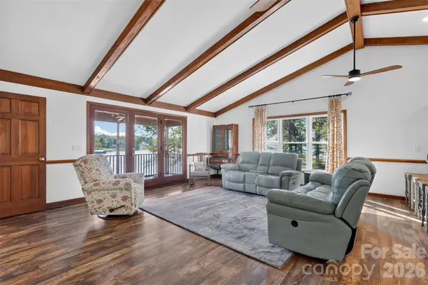 2154 Mohawk DR, Camden, SC 29020