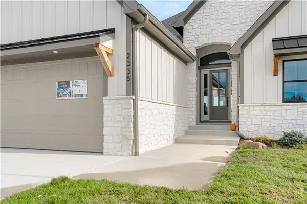 2335 Foxtail DR, Kearney, MO 64060