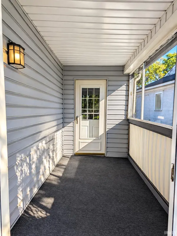 180 N Sixth ST, Elkhart, IN 46516