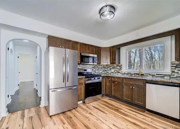 63 Fairview AVE, Kingston, NY 12401