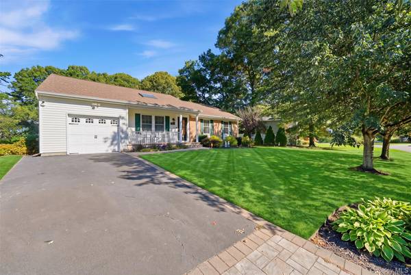 50 Timber Ridge DR, Coram, NY 11727