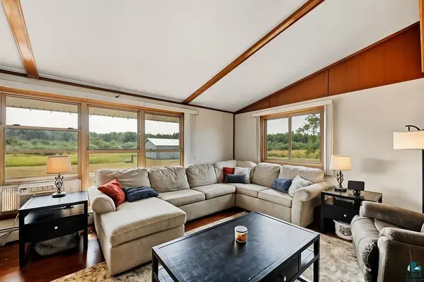 5467 S Meinke Rd, South Range, WI 54874