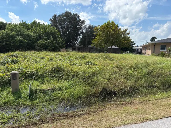 567 LAKEHURST AVE NW, Port Charlotte, FL 33952