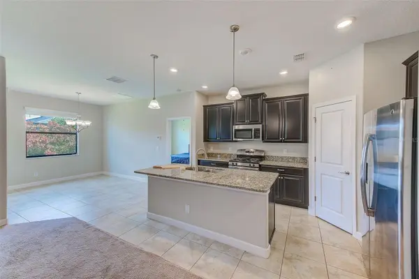 8121 SEQUESTER LOOP, Land O Lakes, FL 34637