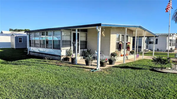 5402 MOHAWK ST, Zephyrhills, FL 33542