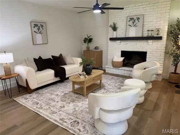 1911 Jean DR, Arnold, MO 63010