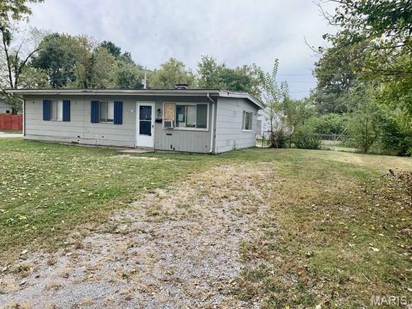 808 E 5th ST, Cahokia, IL 62206