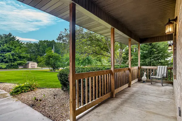 8483 E Cardinal LN, Stillman Valley, IL 61084