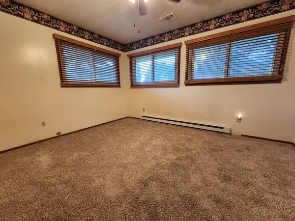 1602 E 1st ST, Streator, IL 61364