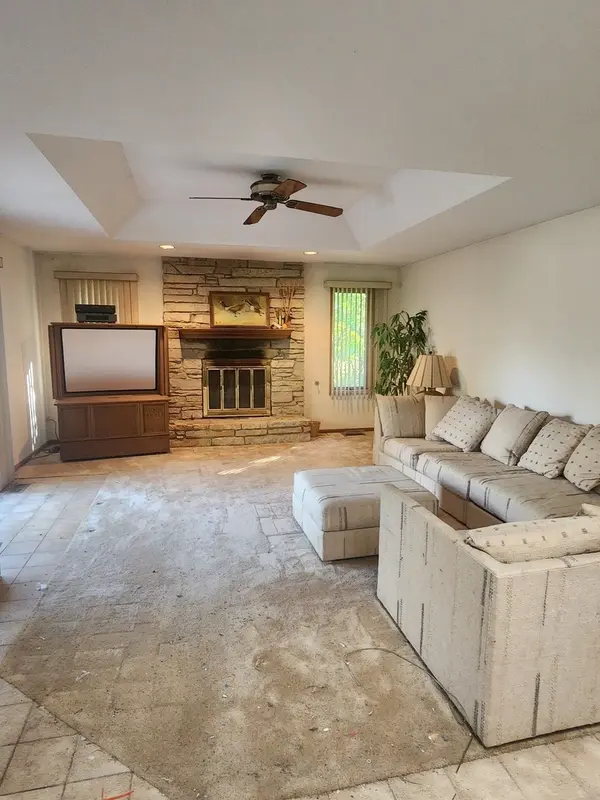 18055 Highland AVE, Tinley Park, IL 60477