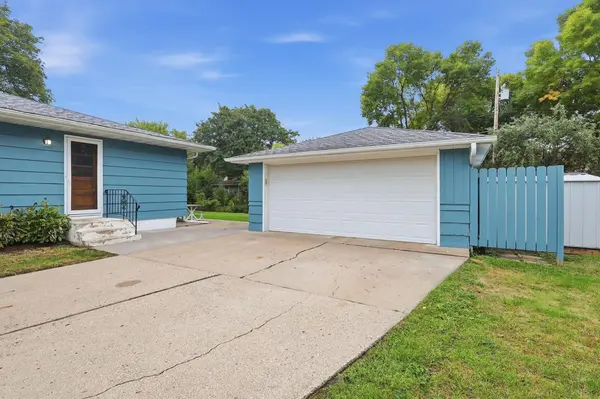 2029 Opal PL, Eagan, MN 55122