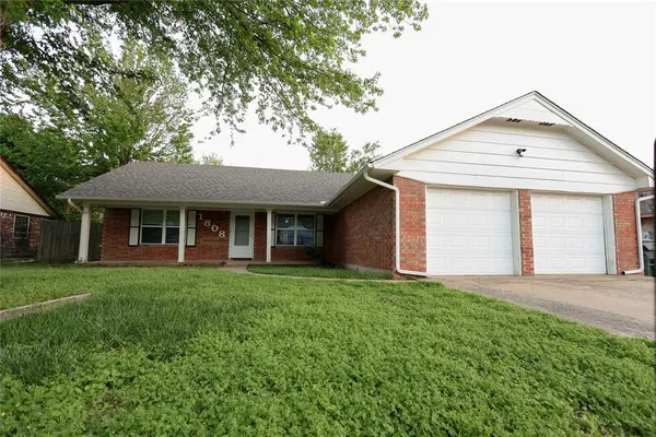 1808 Ridgewood DR, Norman, OK 73071