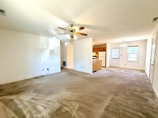 581 Foxfield Rd, Hopkinsville, KY 42240