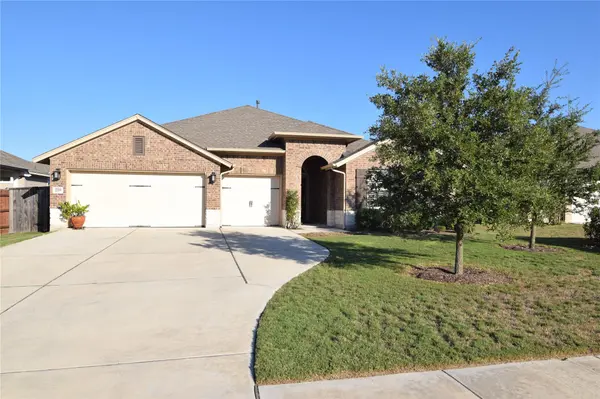 1060 Olympic LN, Kyle, TX 78640