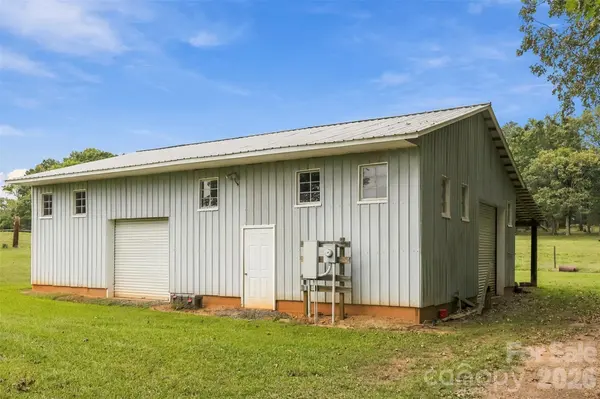 221 Lee Black RD, Cherryville, NC 28021