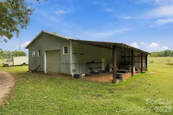 221 Lee Black RD, Cherryville, NC 28021