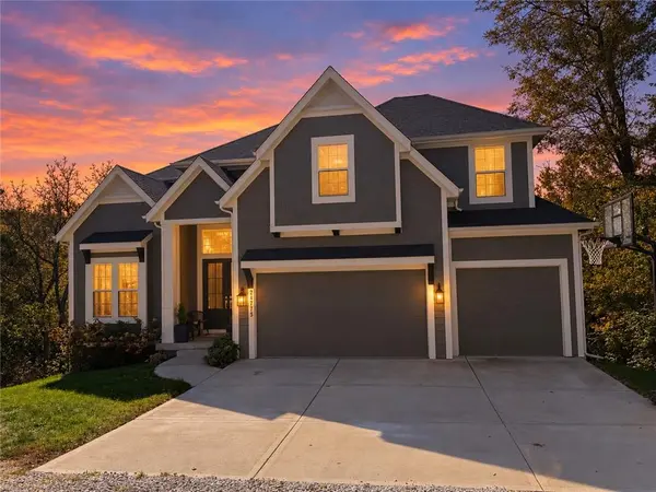 24735 W 133rd TER, Olathe, KS 66061
