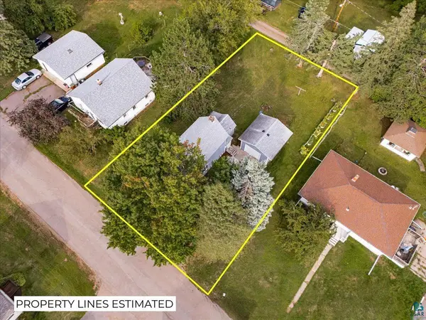 1006 27th St, Scanlon, MN 55720