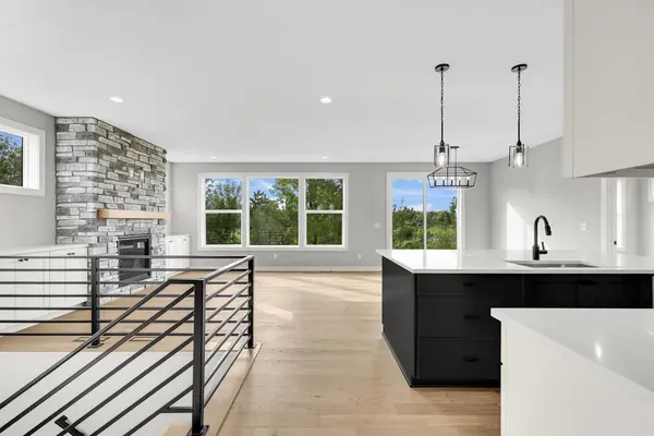 9785 Pinehurst DR, Elko New Market, MN 55020