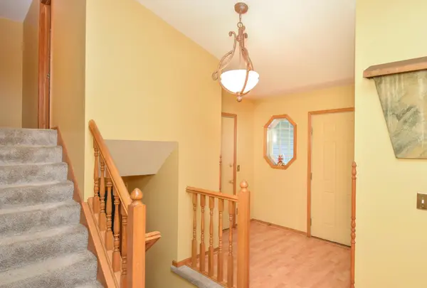 8743 Queens GDNS N, Brooklyn Park, MN 55443