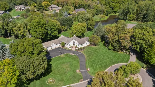 5955 Boulder Bridge LN, Excelsior, MN 55331