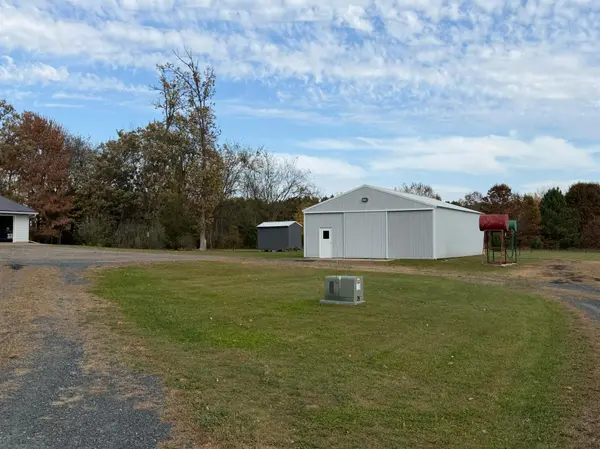 363 Pavelski RD, Eau Claire, WI 54703