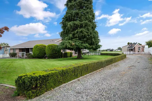 1605 Road 76, Pasco, WA 99301