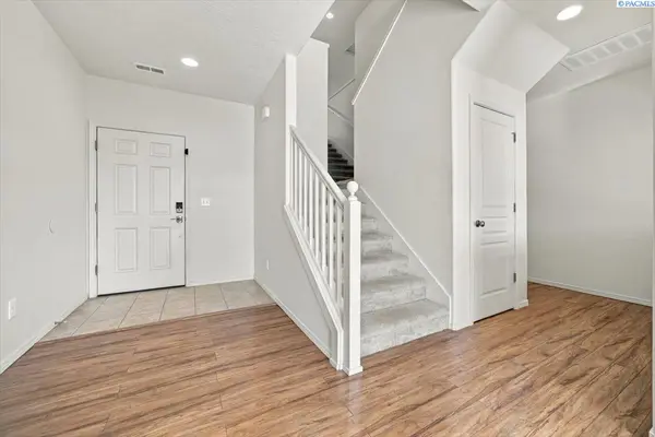 9305 W 9th place, Kennewick, WA 99336