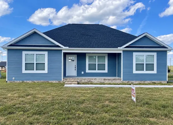 104 Donald Rd, Lafayette, TN 37083