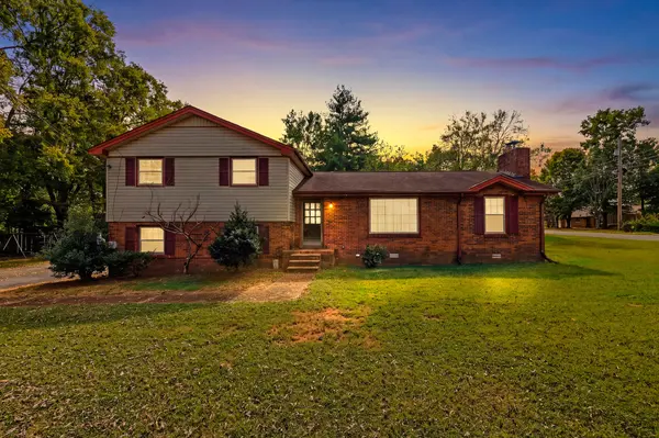 215 Brookside Dr, Old Hickory, TN 37138