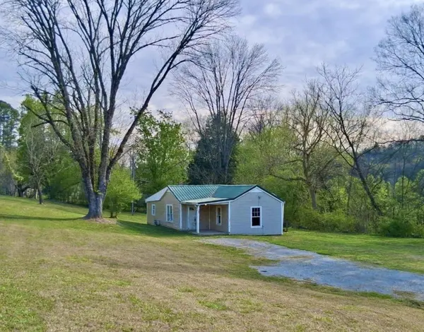 1370 Old Graysville Rd, Dayton, TN 37321